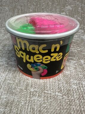 NeeDoh Mac and Squeeze - NWT